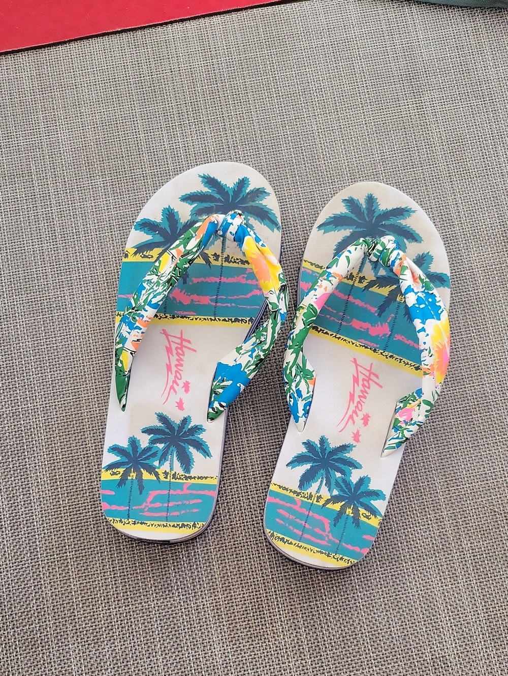 Boutique 9 Multicolor Tropical Palm Print Flip Flops